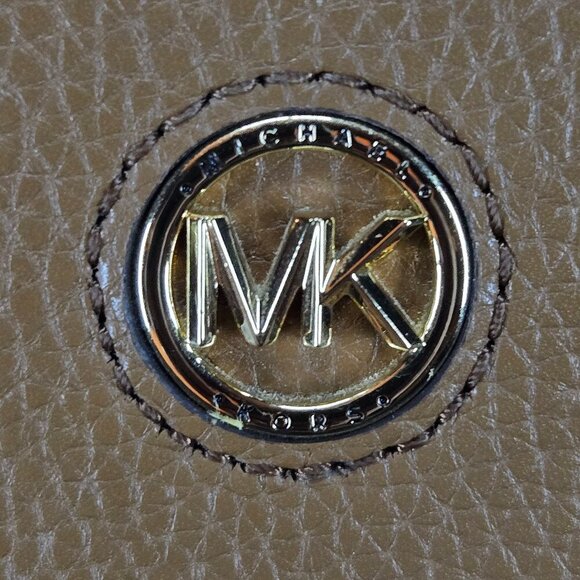 Michael Kors Chantal Tote Camel Pebbled Leather Gold Hardware Classic Luxury Bag - Picture 2 of 12